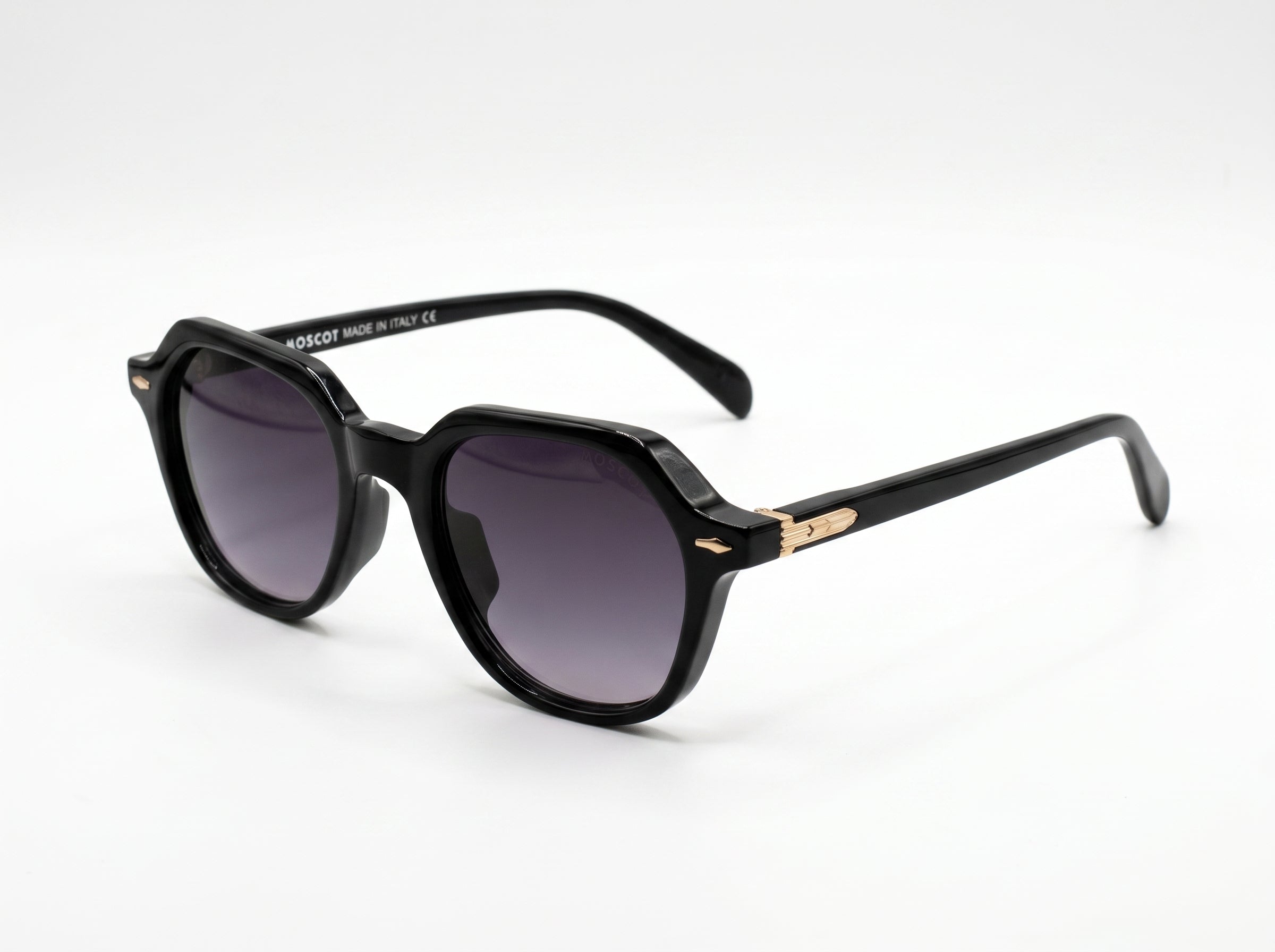Lunettes de soleil carrées au style rétro géométrique – Monture noire mate avec des détails dorés