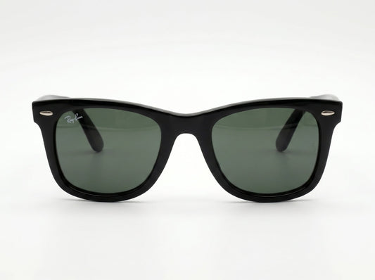 Ray-Ban Original Wayfarer 2140 – Classic Black Frame & G-15 Green Lens
